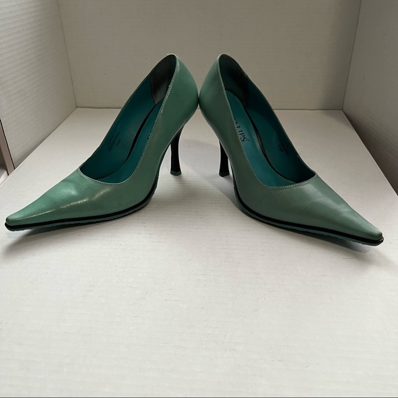TWO LIPS TEAL GREEN PUMPS - Picture 10 of 11